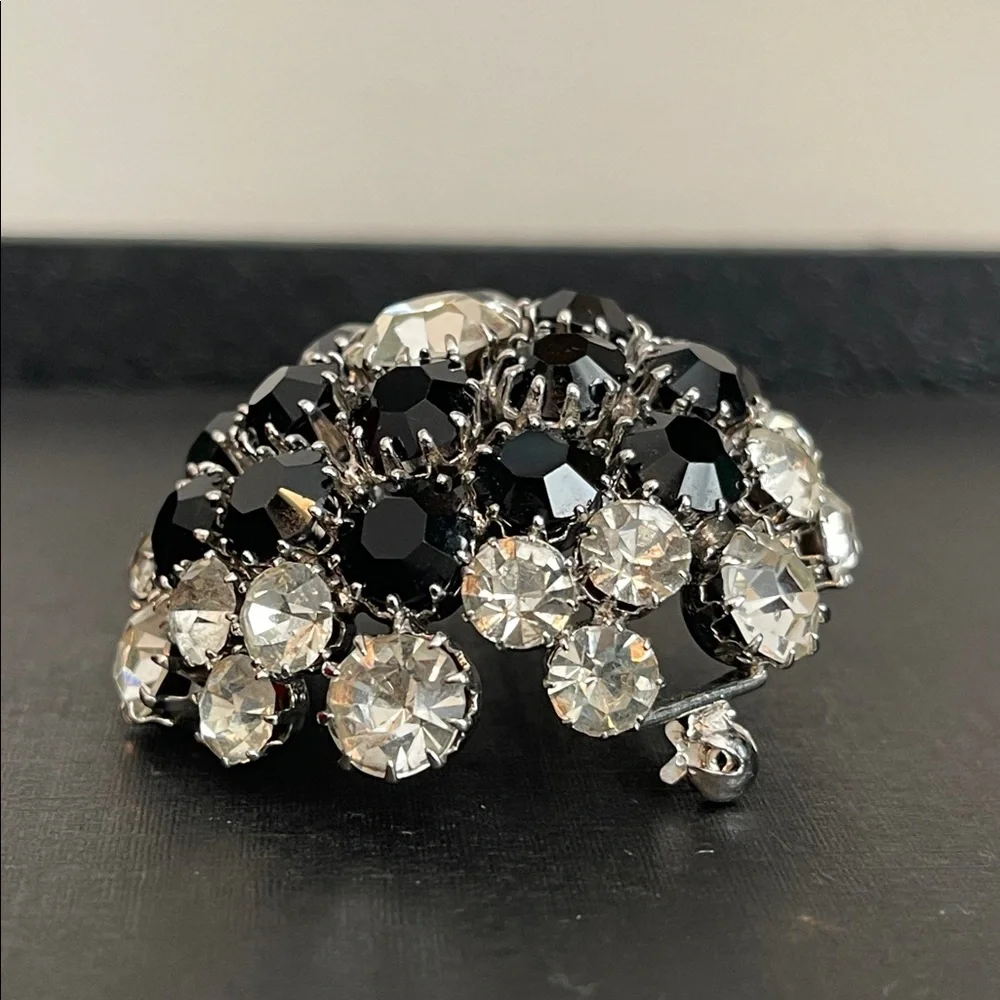 Vintage Austria Black & Crystal High Domed Rhinestone Brooch - Picture 5 of 8